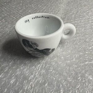 Illy Art Collection designed by Sebastiao Salgado  2004